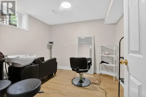 136 Shaughnessy Crescent Ottawa ON K2K 2N3