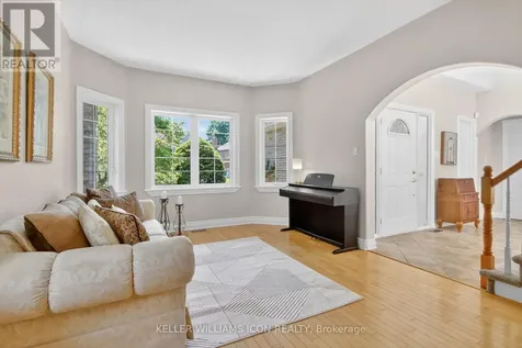 136 Shaughnessy Crescent Ottawa ON K2K 2N3