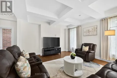 27 Jacob Detweiller Drive Kitchener ON N2P 0K7