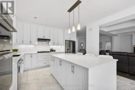 27 Jacob Detweiller Drive Kitchener ON N2P 0K7