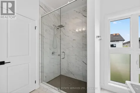 27 Jacob Detweiller Drive Kitchener ON N2P 0K7