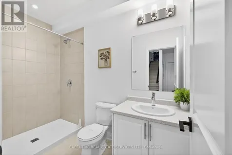 27 Jacob Detweiller Drive Kitchener ON N2P 0K7