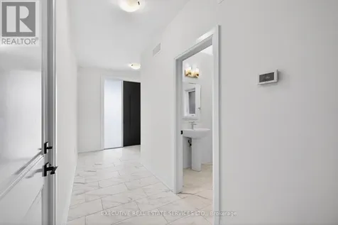 27 Jacob Detweiller Drive Kitchener ON N2P 0K7