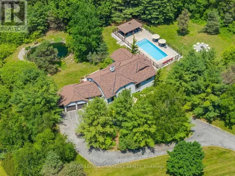 30 Kingswood Drive King ON L7B 1K8