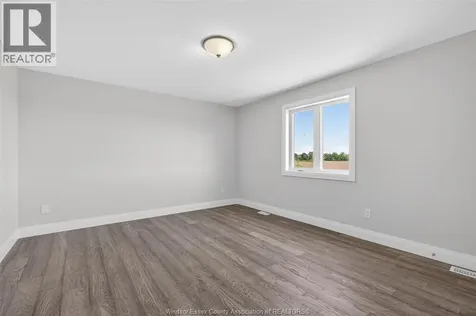 118 Bear Street Essex ON N8M 0A9