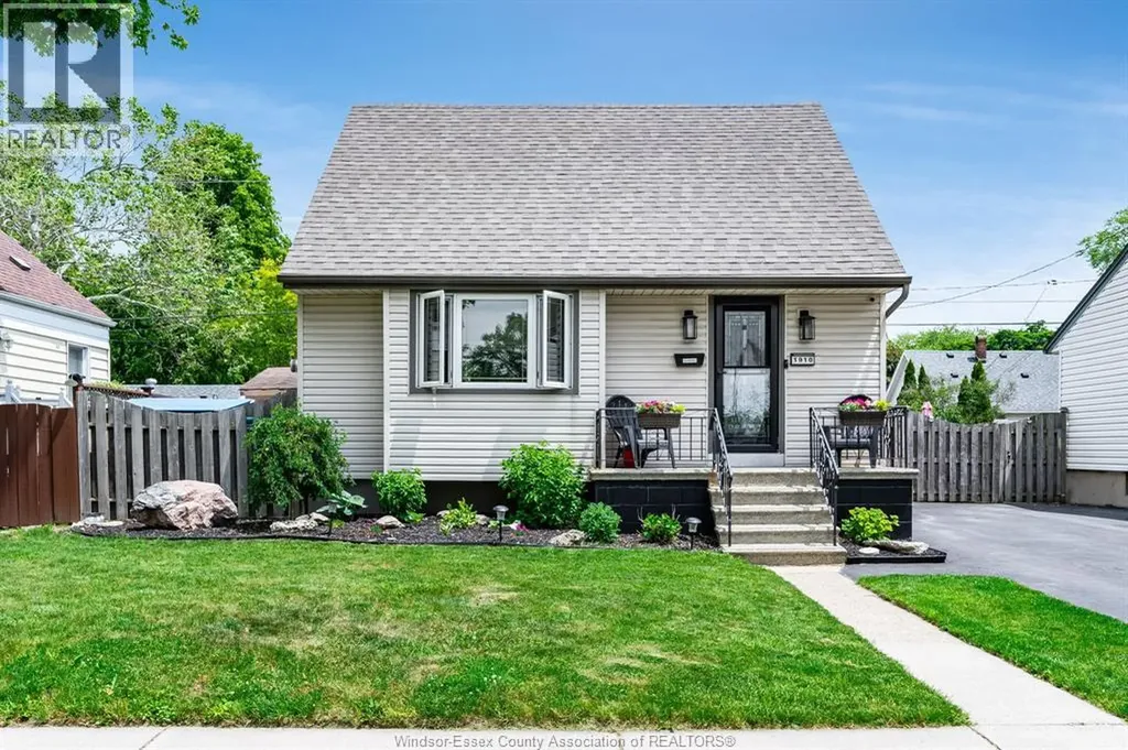 1910 Labadie Road Windsor ON N8W 4J9