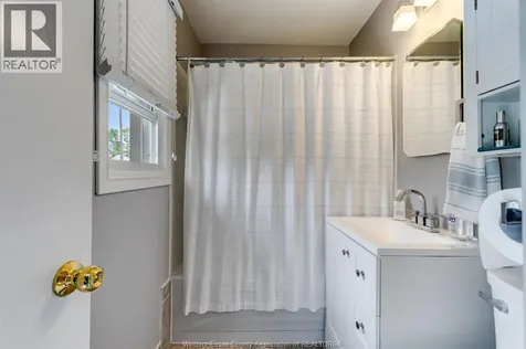 1910 Labadie Road Windsor ON N8W 4J9