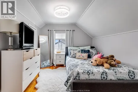 1910 Labadie Road Windsor ON N8W 4J9