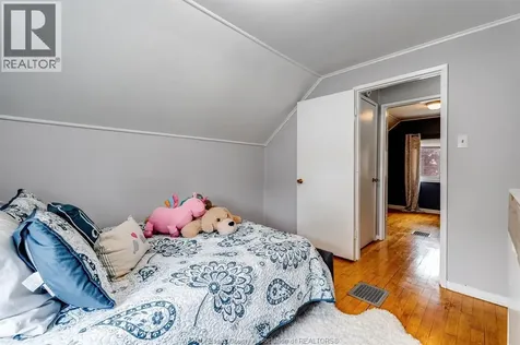 1910 Labadie Road Windsor ON N8W 4J9