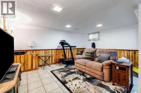 1910 Labadie Road Windsor ON N8W 4J9