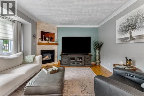 1910 Labadie Road Windsor ON N8W 4J9