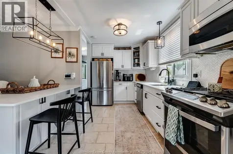 1910 Labadie Road Windsor ON N8W 4J9