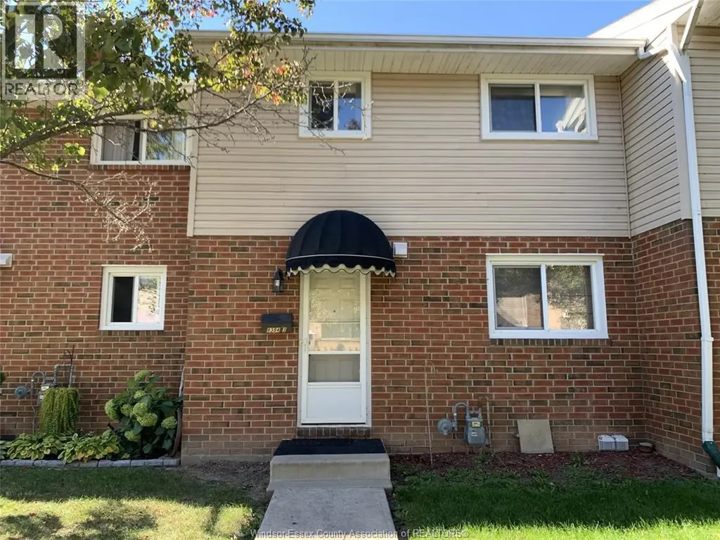9394 Esplanade Drive Windsor ON N8R 2A3