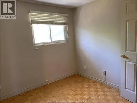 9394 Esplanade Drive Windsor ON N8R 2A3