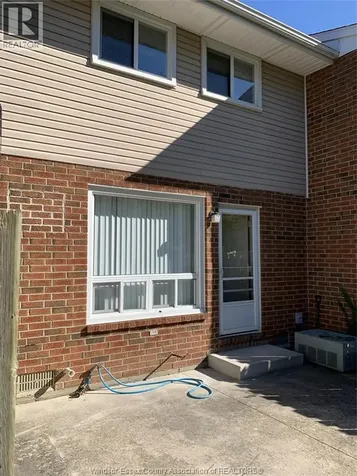 9394 Esplanade Drive Windsor ON N8R 2A3
