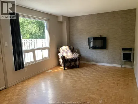 9394 Esplanade Drive Windsor ON N8R 2A3