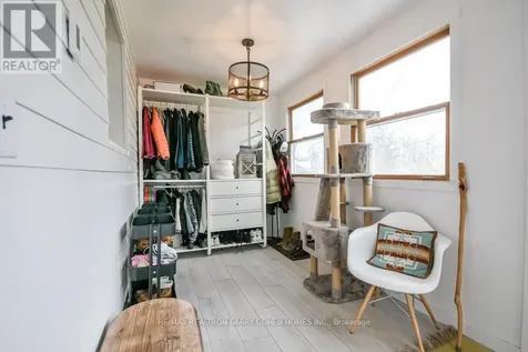 8 Lakeshore Road East Oro-medonte ON L0L 2E0
