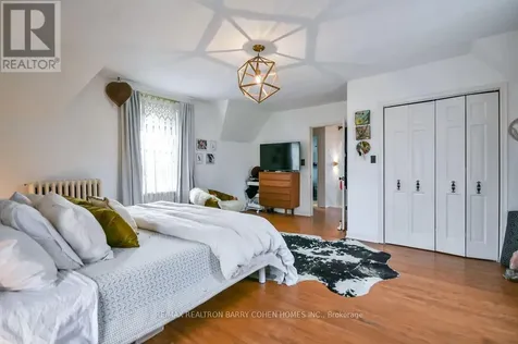 8 Lakeshore Road East Oro-medonte ON L0L 2E0