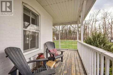 8 Lakeshore Road East Oro-medonte ON L0L 2E0
