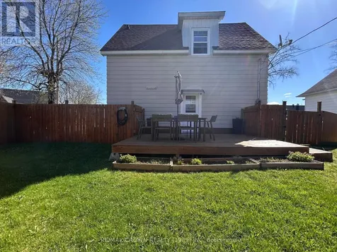 43 Bowman Avenue Kapuskasing ON P5N 1M9