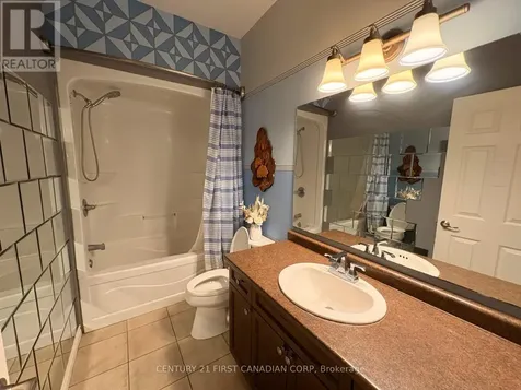 11 Jacklin Court Central Elgin ON N5P 0C3