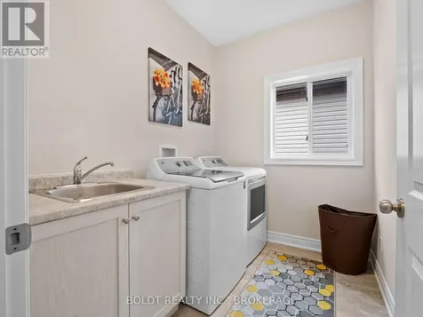 412 Hummel Crescent Fort Erie (lakeshore) ON L2A 0E8
