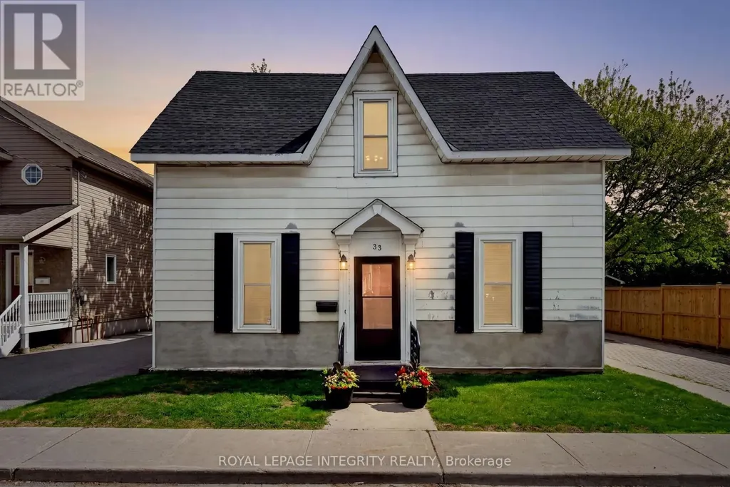 33 Rochester Street Carleton Place ON K7C 2P9