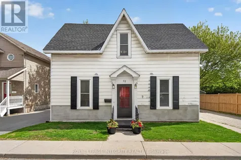 33 Rochester Street Carleton Place ON K7C 2P9