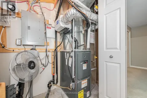 111 Steele Park Private Ottawa ON K1J 0J2