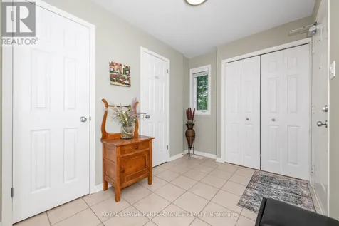 111 Steele Park Private Ottawa ON K1J 0J2