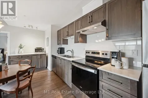 35 Kingsbury Square Guelph (pineridge/westminster Woods) ON N1L 1B3
