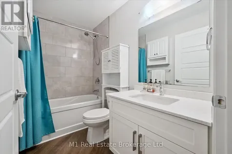 35 Kingsbury Square Guelph (pineridge/westminster Woods) ON N1L 1B3