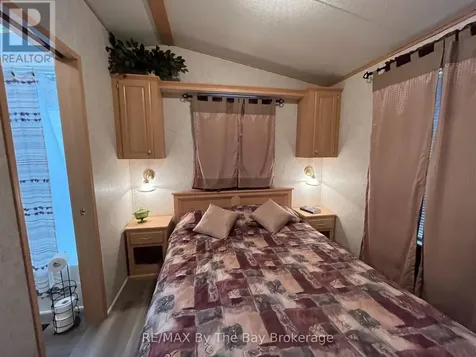 85 Theme Park Drive Wasaga Beach ON L9Z 1X7