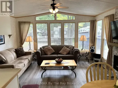 85 Theme Park Drive Wasaga Beach ON L9Z 1X7