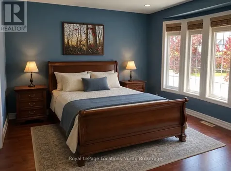 11 Waterpond Place Collingwood ON L9Y 4Z9