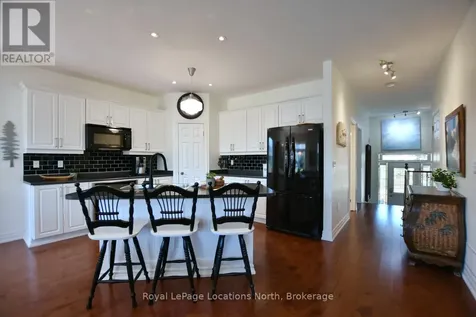 11 Waterpond Place Collingwood ON L9Y 4Z9