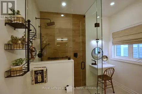 11 Waterpond Place Collingwood ON L9Y 4Z9