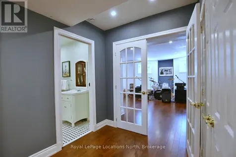11 Waterpond Place Collingwood ON L9Y 4Z9