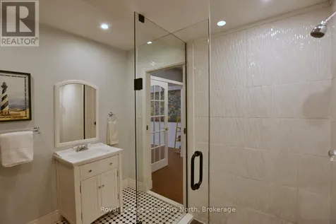 11 Waterpond Place Collingwood ON L9Y 4Z9
