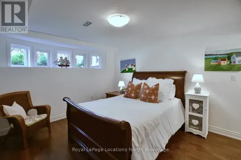 11 Waterpond Place Collingwood ON L9Y 4Z9