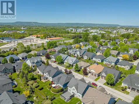 11 Waterpond Place Collingwood ON L9Y 4Z9