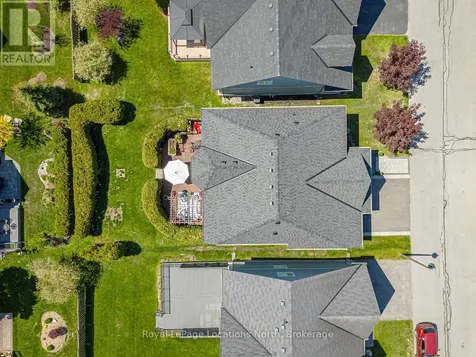 11 Waterpond Place Collingwood ON L9Y 4Z9