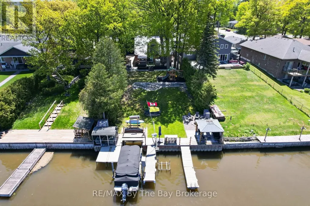 1416 River Road West Wasaga Beach ON L9Z 2W5