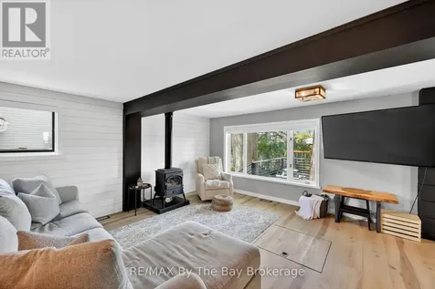 1416 River Road West Wasaga Beach ON L9Z 2W5
