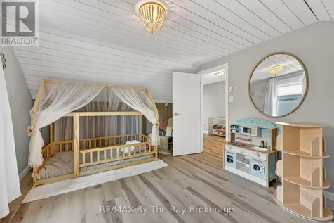 1416 River Road West Wasaga Beach ON L9Z 2W5