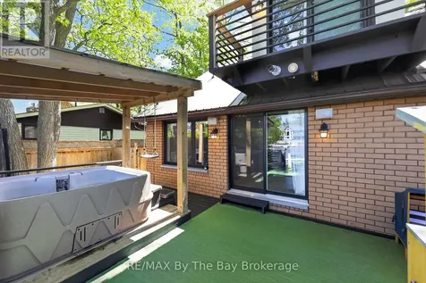 1416 River Road West Wasaga Beach ON L9Z 2W5