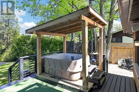 1416 River Road West Wasaga Beach ON L9Z 2W5