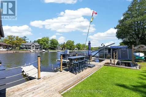 1416 River Road West Wasaga Beach ON L9Z 2W5