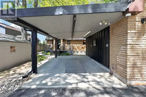 1416 River Road West Wasaga Beach ON L9Z 2W5