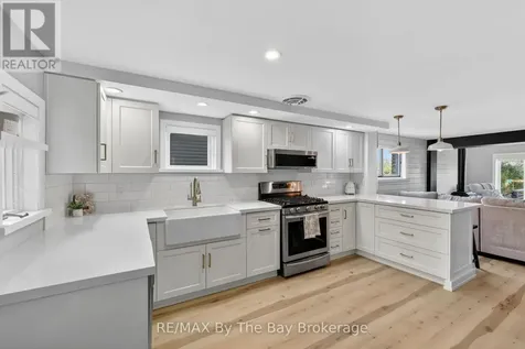 1416 River Road West Wasaga Beach ON L9Z 2W5